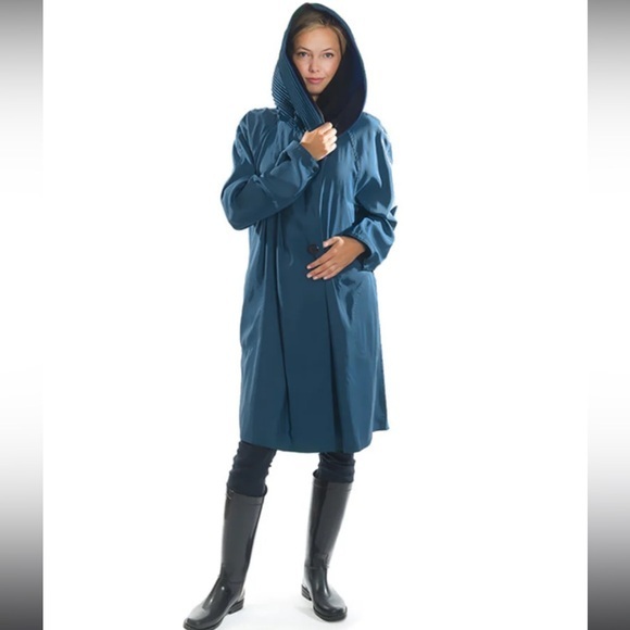 Mycra Pac Reversible Hooded Short Donatello In Sapphire
